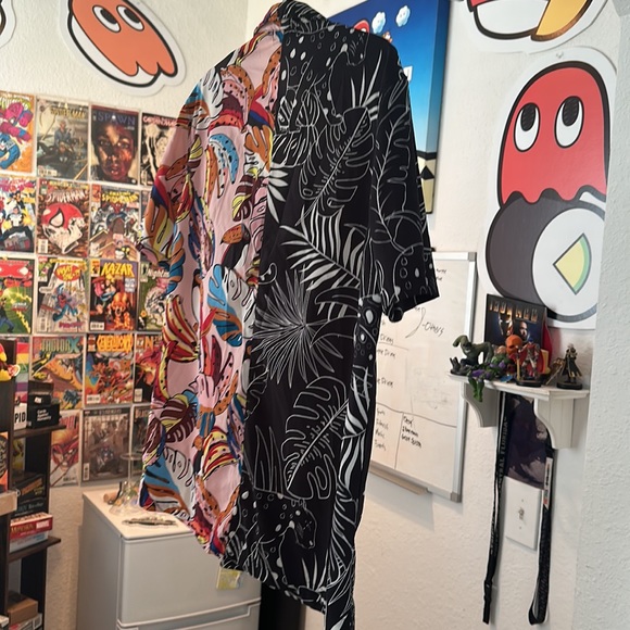 SIZE Medium really nice shirt quality 9/10 - Picture 2 of 3